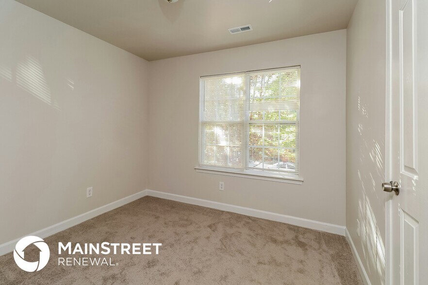 Building Photo - 2331 Reid Oaks Dr