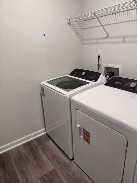 Building Photo - 4555 Dillon Mill Dr