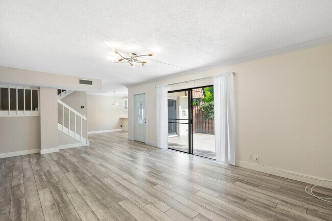 Building Photo - 1765 San Jose Dr