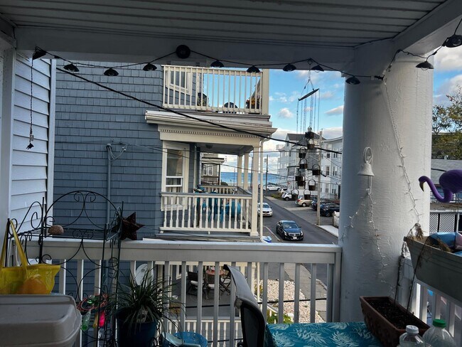 Building Photo - Trident Street Apartment in Winthrop
