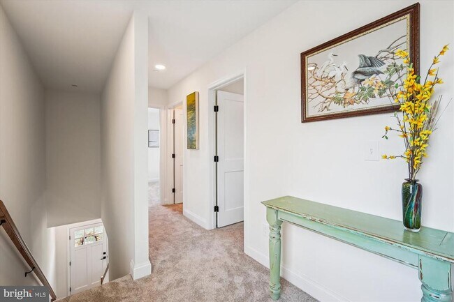 Building Photo - 607 North St