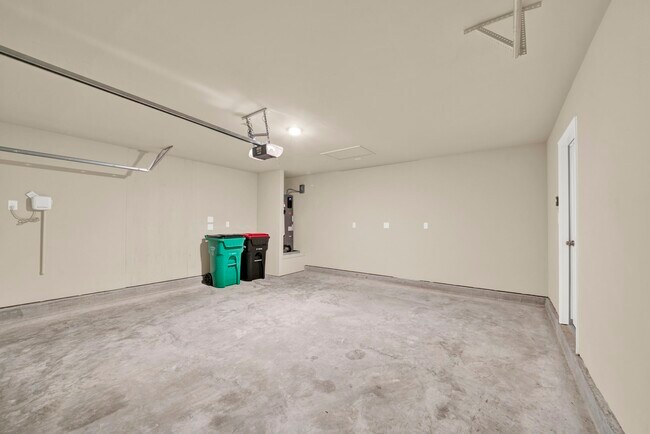 Building Photo - 5814 Linda Cv Ln