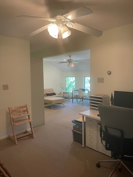 Building Photo - 2 Lotowana Ln