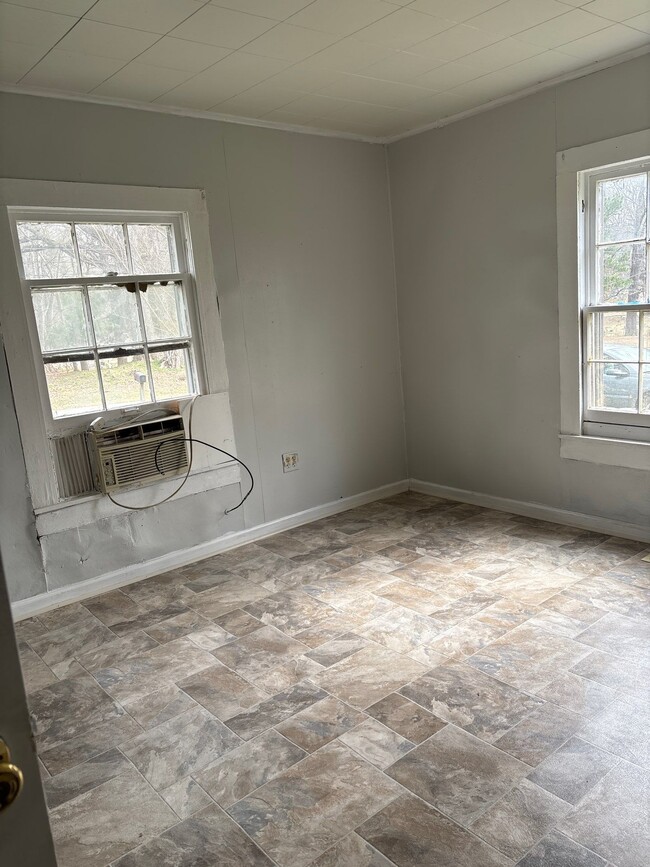 Building Photo - 513 S 19th Ave