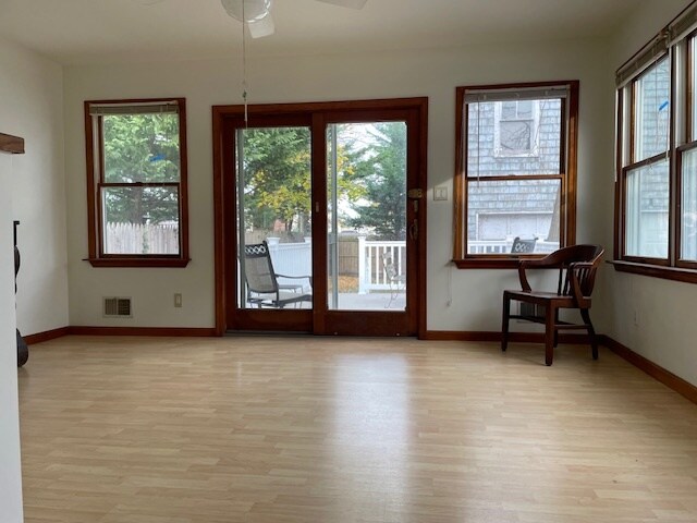 Building Photo - 504 Cramer Ave