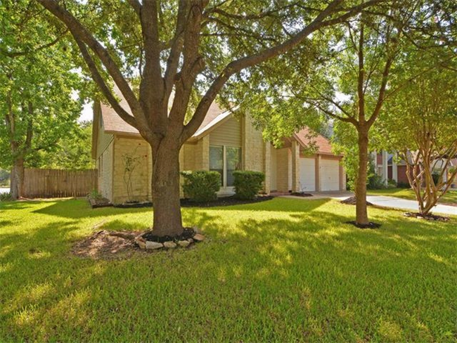 Building Photo - 7601 Hawkeye Dr