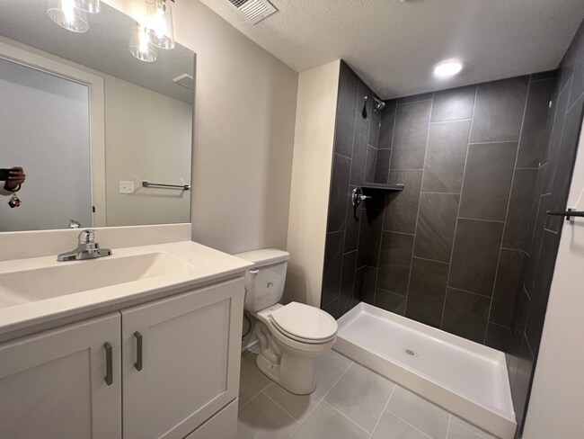 Building Photo - 11014 S Millstone Dr