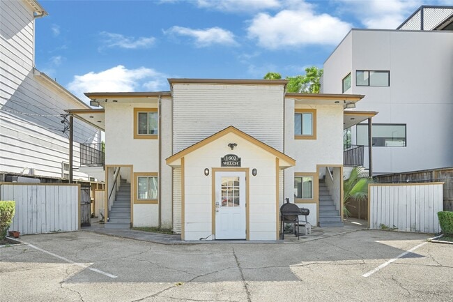 Building Photo - 1603 Welch St