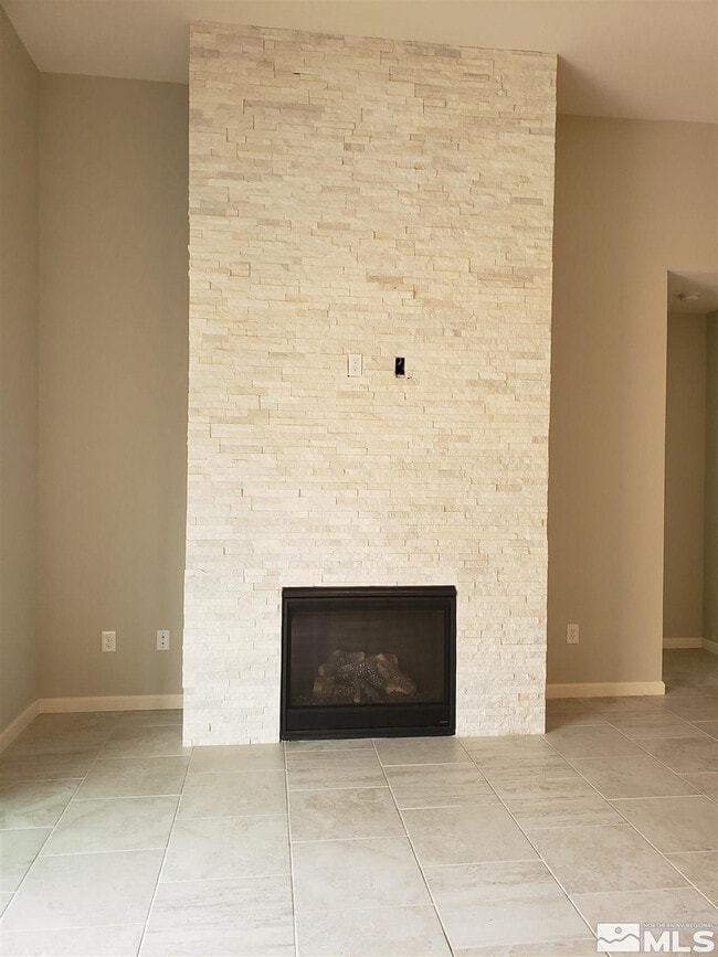 Building Photo - 9485 Hawkshead Rd