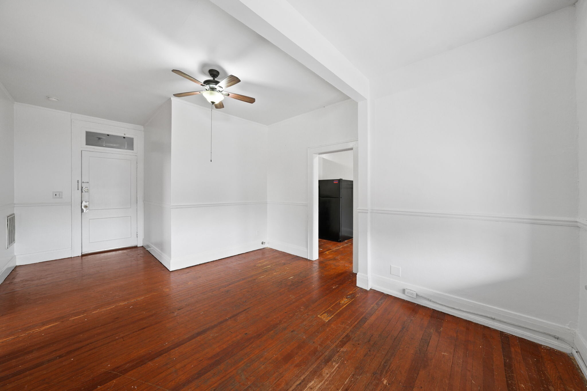 Building Photo - 4713 N Florida Ave