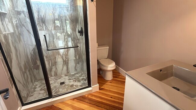 Building Photo - 1708 25th Ave N