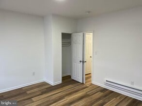 Building Photo - 4447 N 19th St