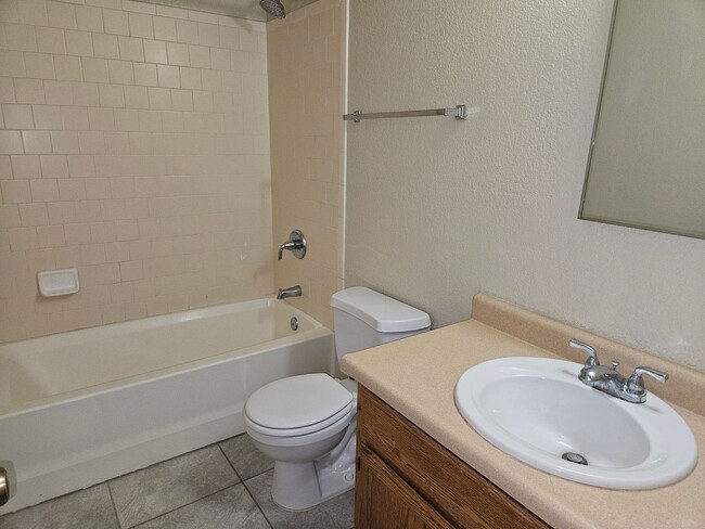 Building Photo - Ocotillo Home for Rent