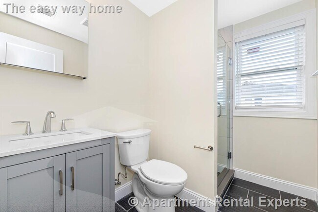 Building Photo - 77 Winchester St