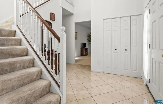 Building Photo - 1510 Beacon Hill