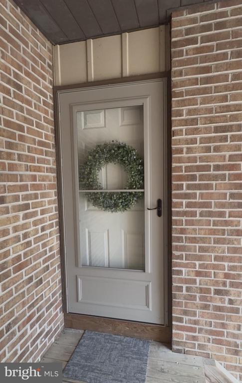 Building Photo - 16 Pickwick Pl