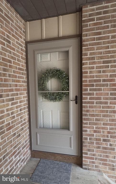 Building Photo - 16 Pickwick Pl