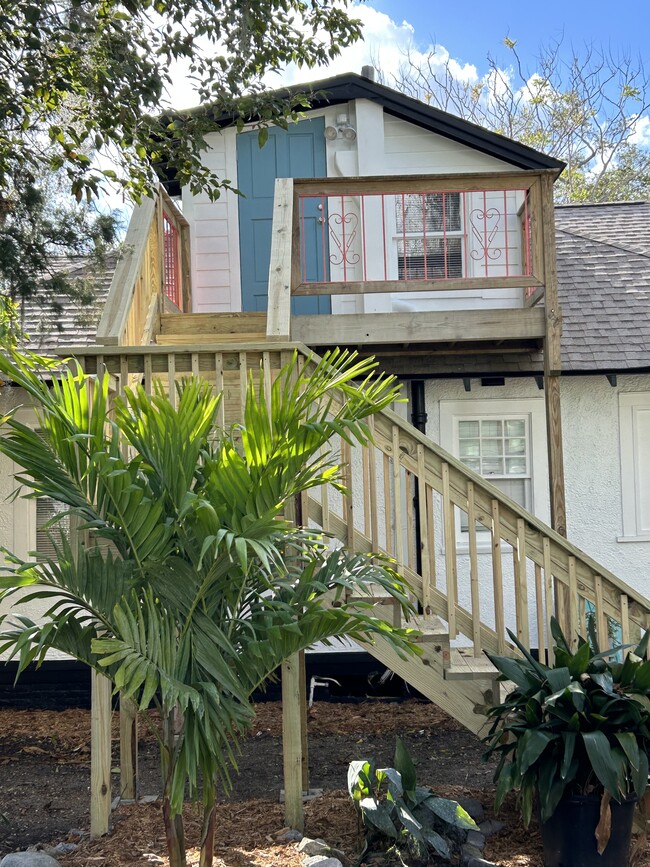 Building Photo - 407 Magnolia St