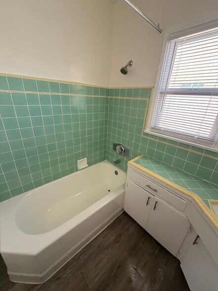 Building Photo - 1783 S Marvin Ave