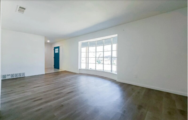 Building Photo - 6241 Winifred Dr