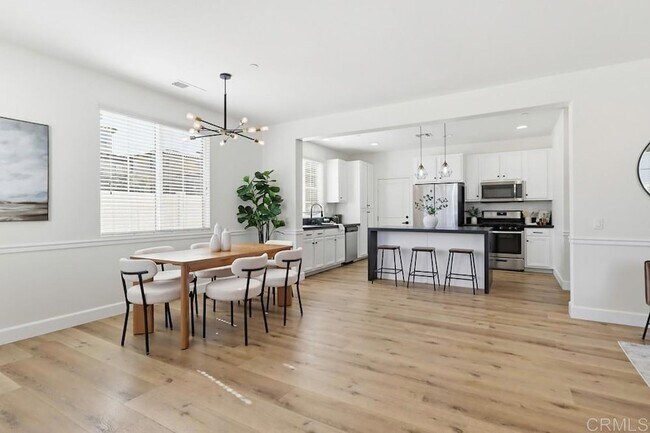 Building Photo - 1720 Santa Ivy Ave