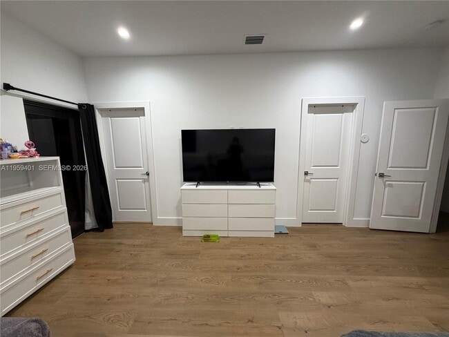 Building Photo - 14150 Jefferson St