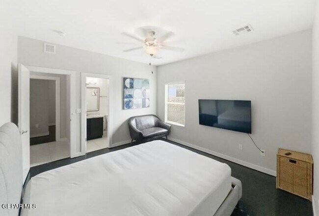 Building Photo - 13208 Pocklington Rd