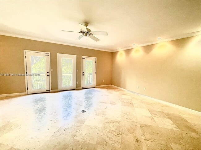 Building Photo - 6204 Paradise Point Dr