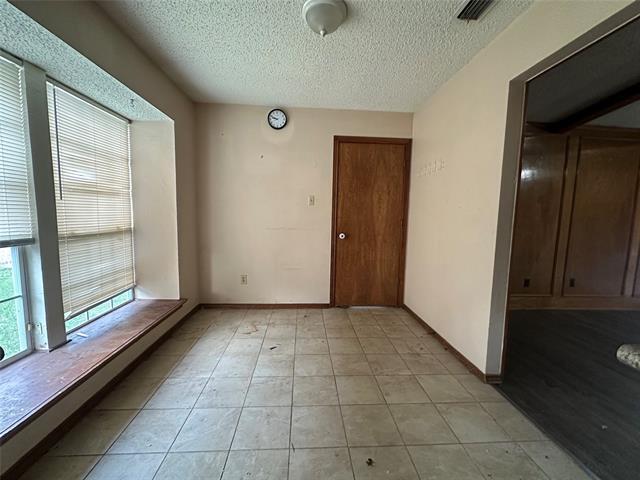 Building Photo - 305 Marriott Ln