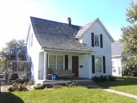 Building Photo - 1417 N Wheeling Ave