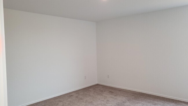 Building Photo - 9239 Navarro Vis