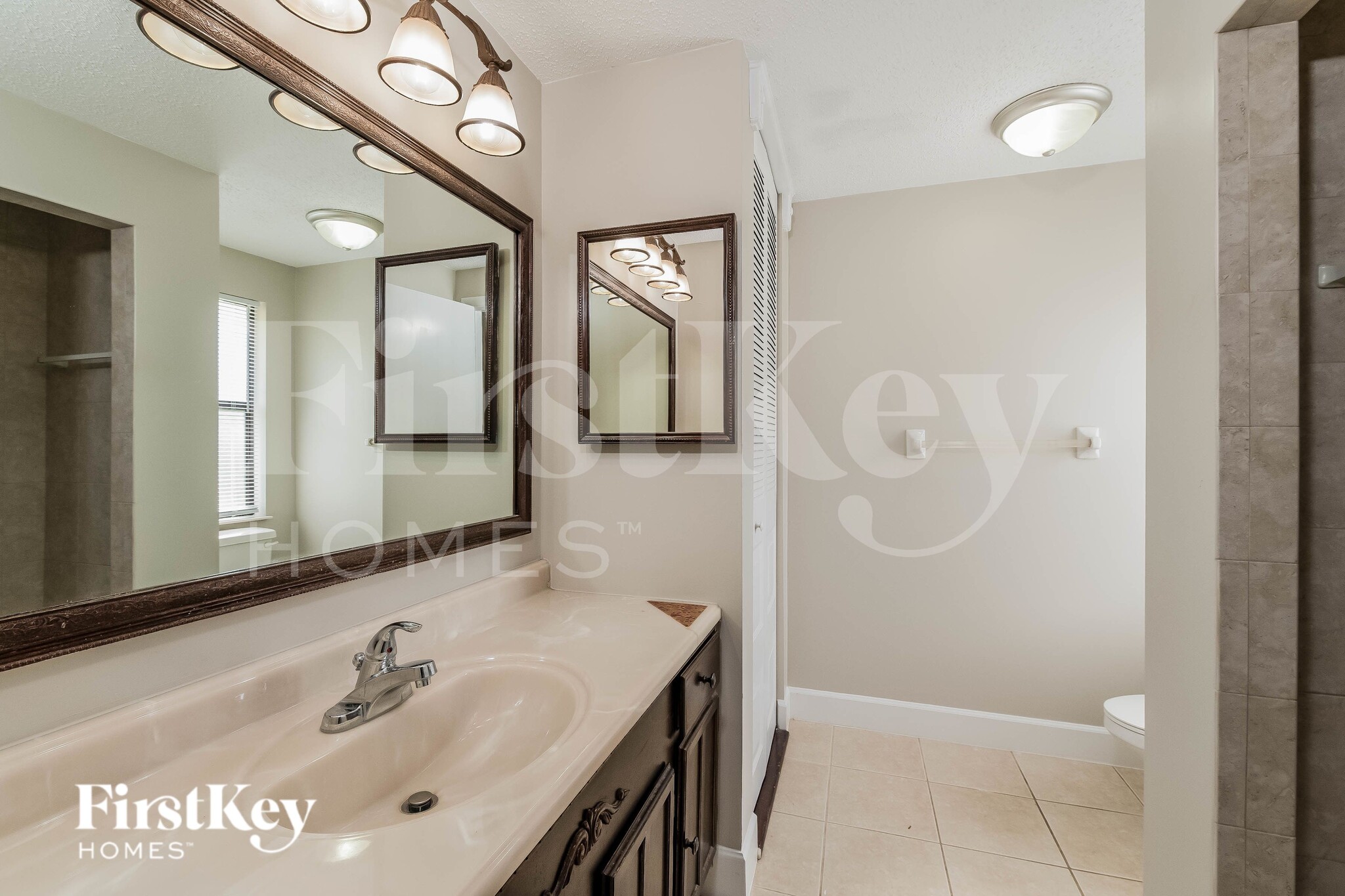 Building Photo - 17440 Lebanon Rd