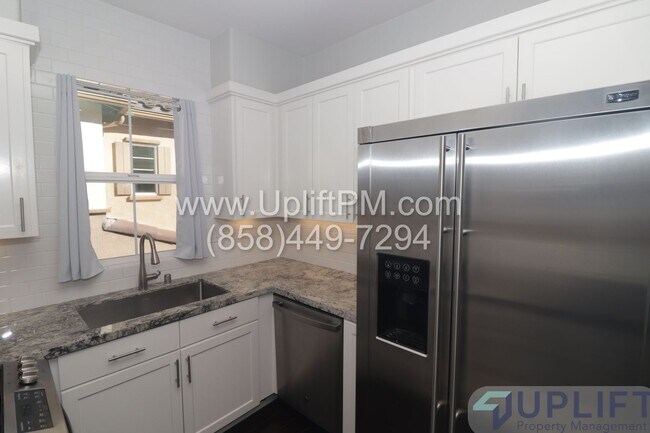 Building Photo - 2-Bed, 2-Bath Condo in the Heart of San Elijo Hills ** Move In Special $1,500 Off First Month's R...