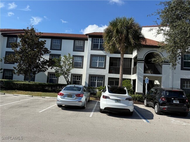 Building Photo - 7985 Preserve Cir