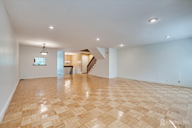 Building Photo - 3902 Springbrook Dr