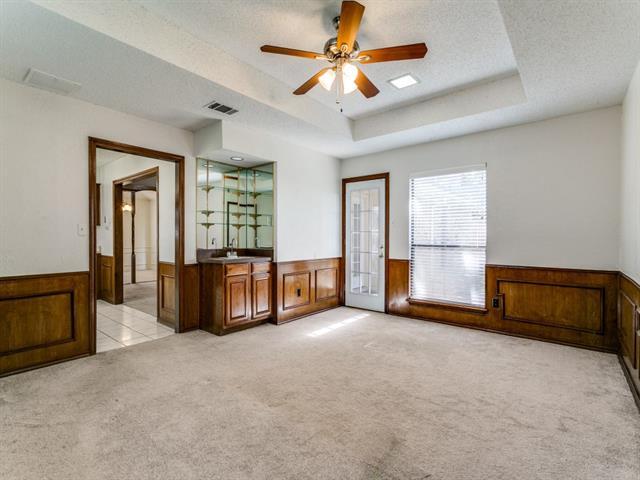 Building Photo - 614 Raven Ln