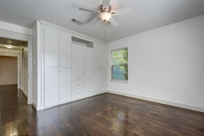 Building Photo - 7202 Housman