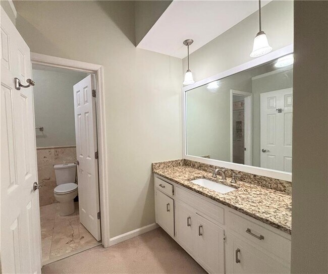 Building Photo - 2872 Bentwood Dr