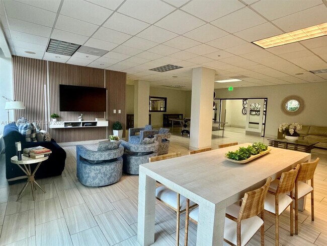 Building Photo - 19390 Collins Ave