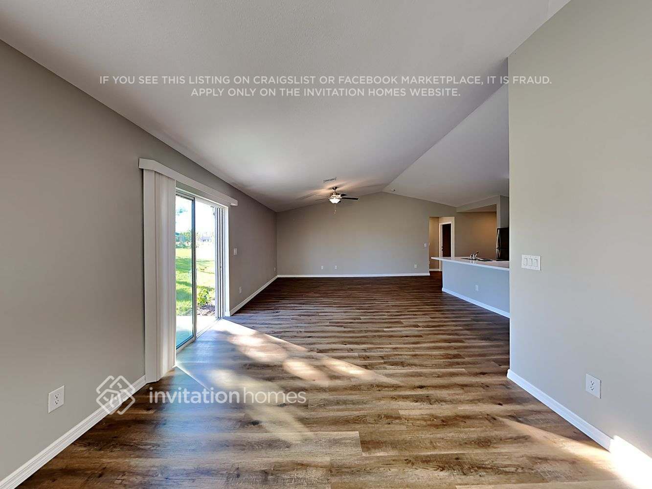 Building Photo - 25369 Doredo Dr
