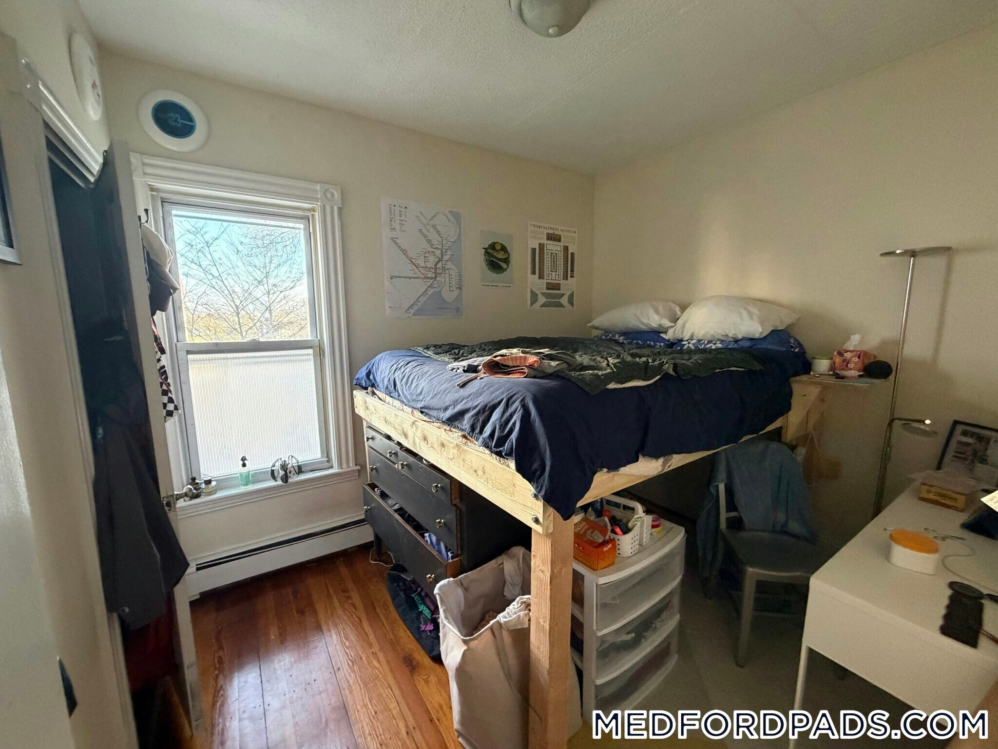 Building Photo - 68 Winchester St