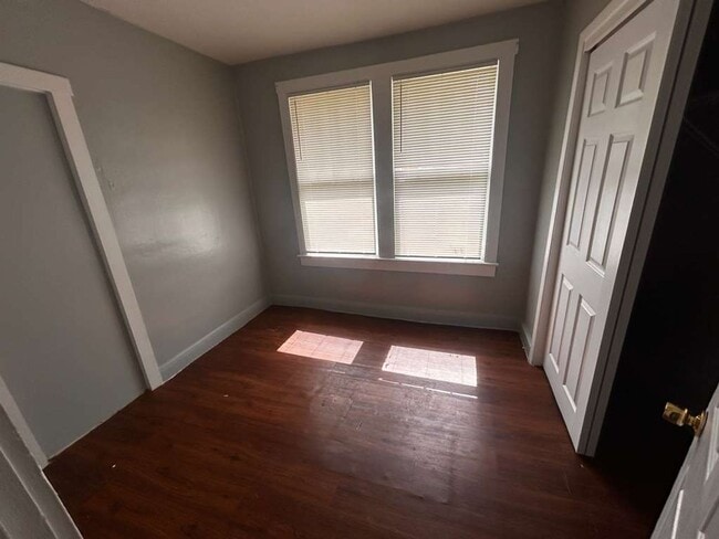 Building Photo - Charming Tampa Home – Great Location Near ...