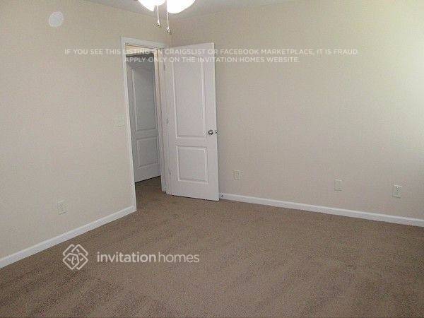 Building Photo - 6872 Grand Hickory Dr