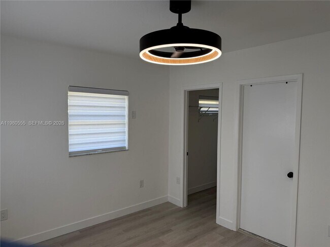 Building Photo - 3230 SW 98th Ave