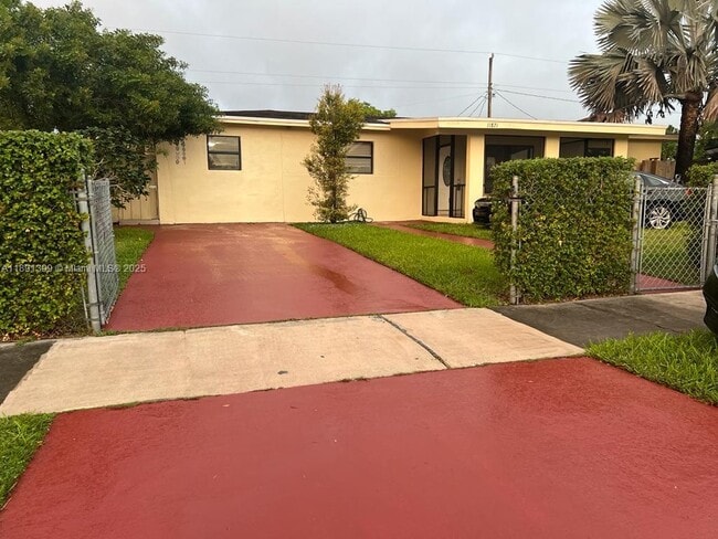 Primary Photo - 11821 SW 185th Terrace
