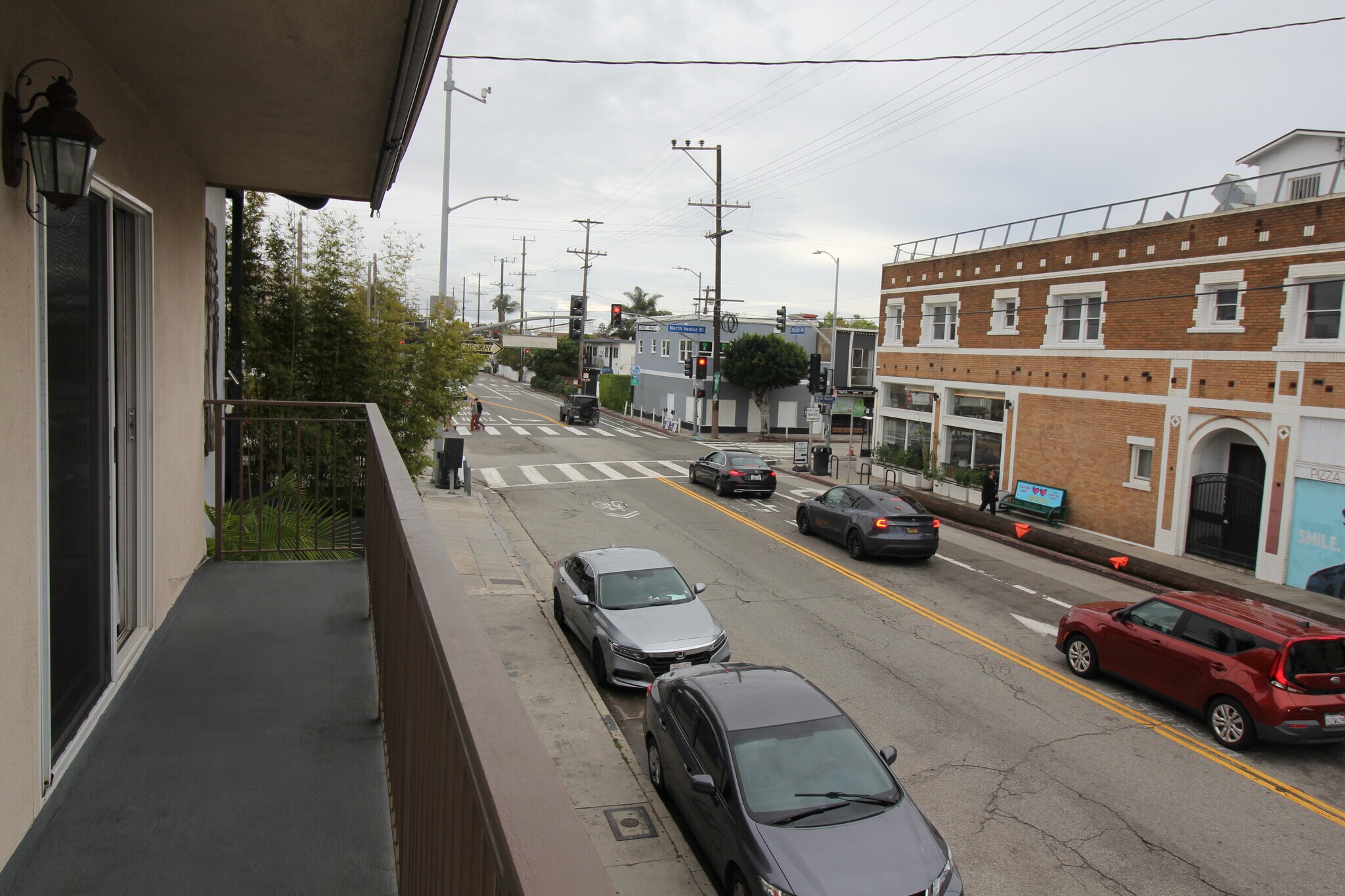South Balcony - 2010 Pacific Ave
