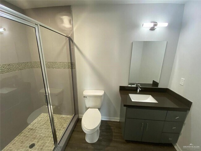 Building Photo - 9 Taxco Ct