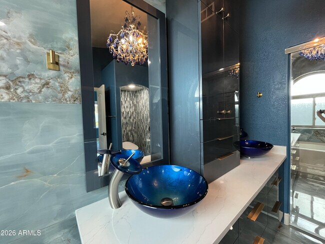 Building Photo - 8709 E Gail Rd