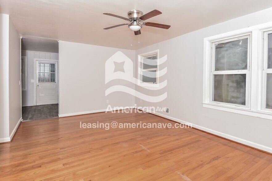 Building Photo - 35 Cavalier Ct