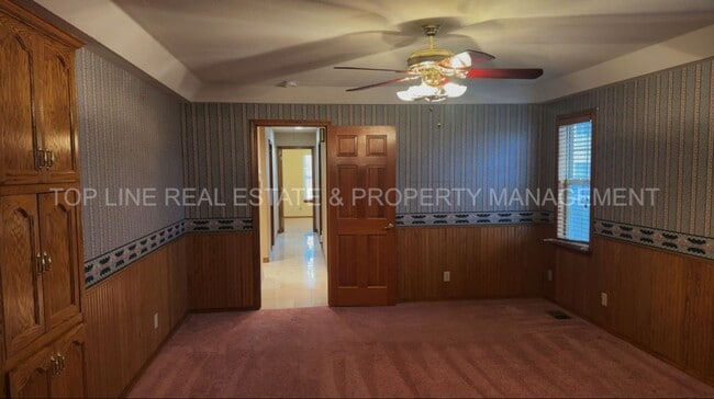 Building Photo - Beautiful Country Custom Home For Rent in Corcoran!